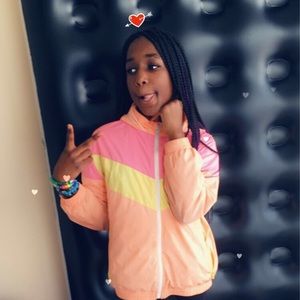 Meet your Posher, Destiny